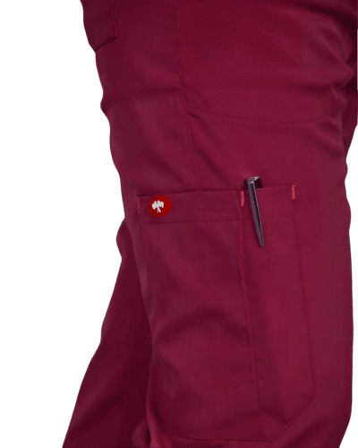 Sağlık Personeli Üniformaları - Kargo Cep Gözü Detayı - Kalem Bölmesi